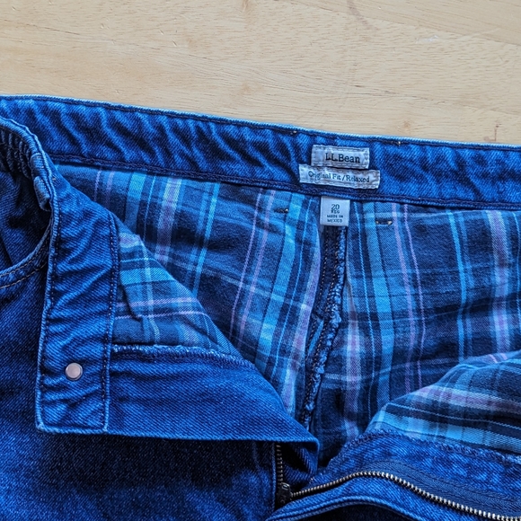 L.L. BEAN lightly insulated relaxed fit jeans SZ 20 -see description- - Picture 3 of 7